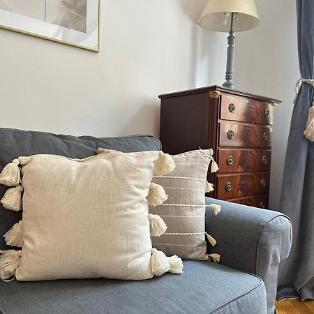 Charming Apartment At Old Town Варшава Экстерьер фото